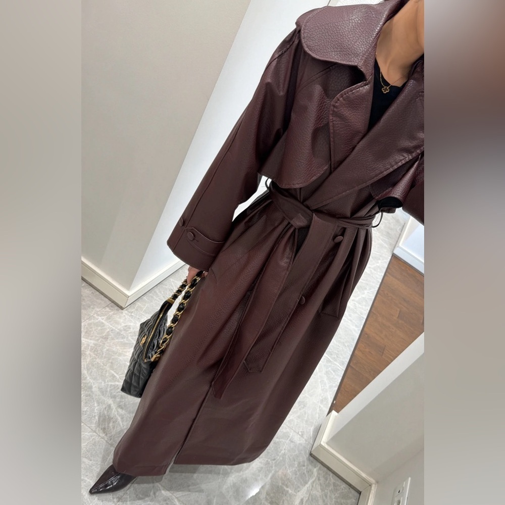 Elegant Burgundy Women's Trench Coat - Picture 7 of 9